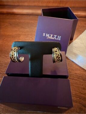Smythe Gold Textured Hoop Earrings with Cutout Detail